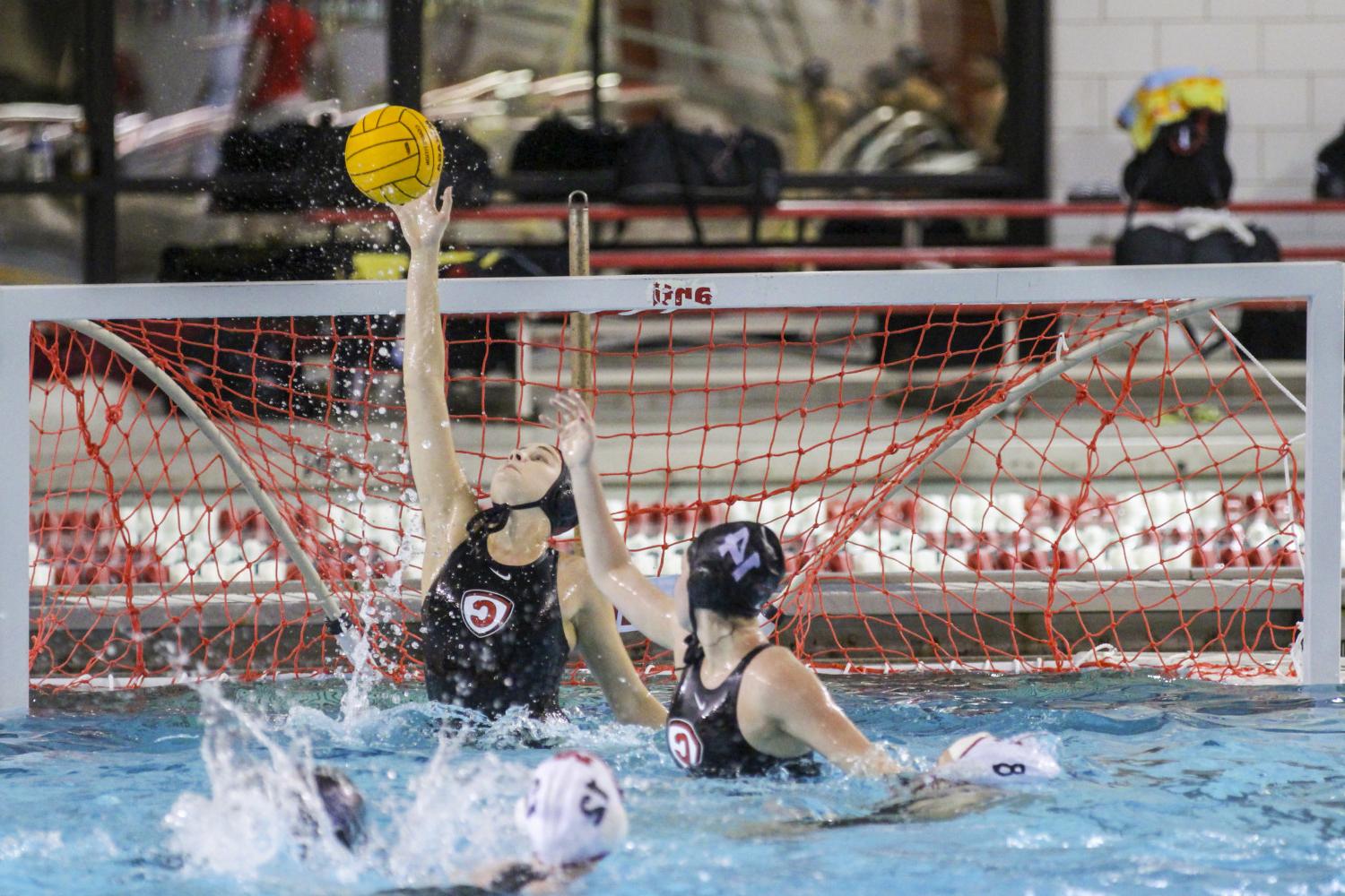 <a href='http://ugs.xsgw.net'>博彩网址大全</a> student athletes compete in a water polo tournament on campus.